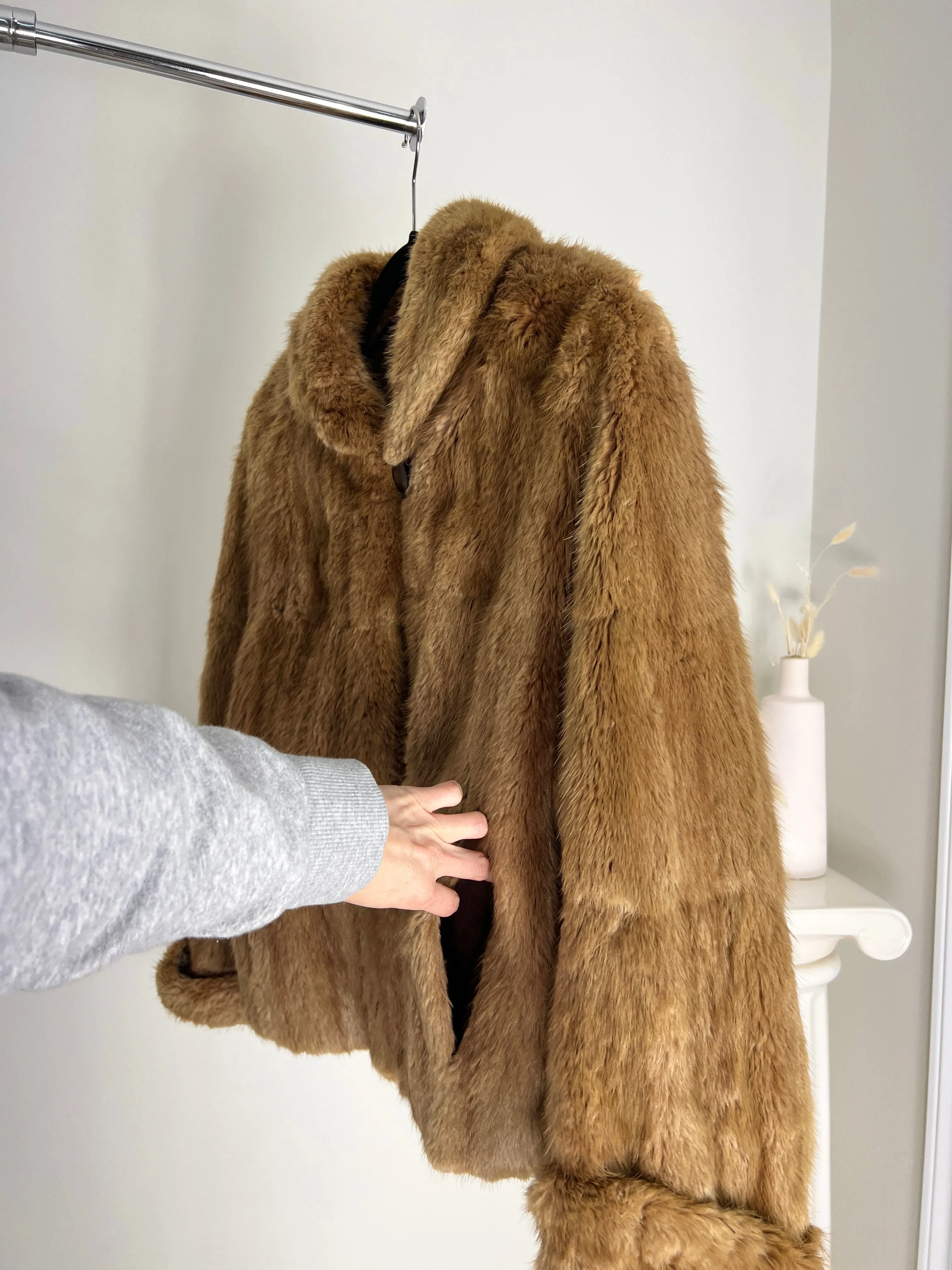 AUTHENTIC VINTAGE FOX FUR COAT