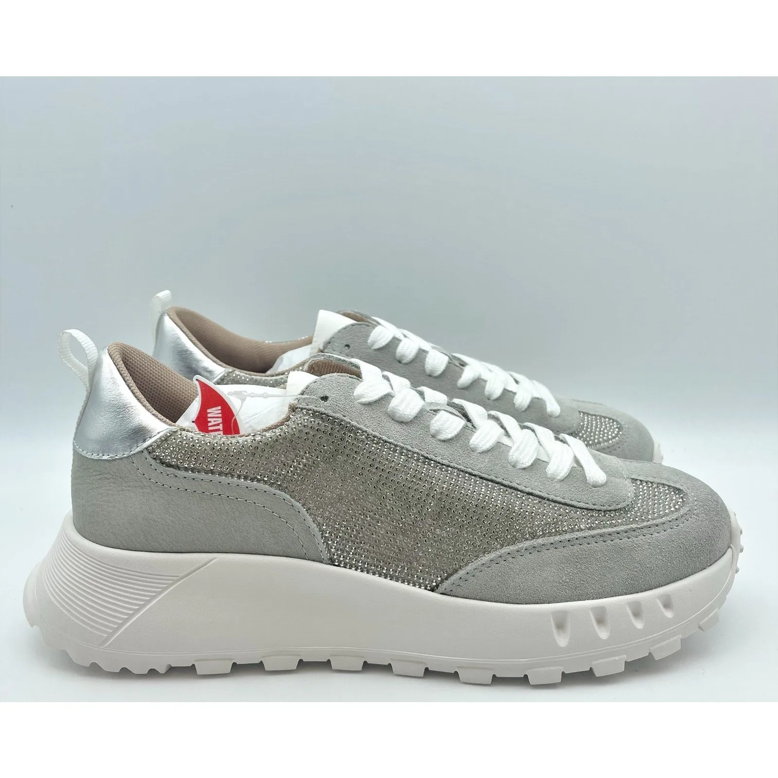 Blondo Womens Lyandra Sneakers US 8 Light Grey Rhinestone Casual Waterproof