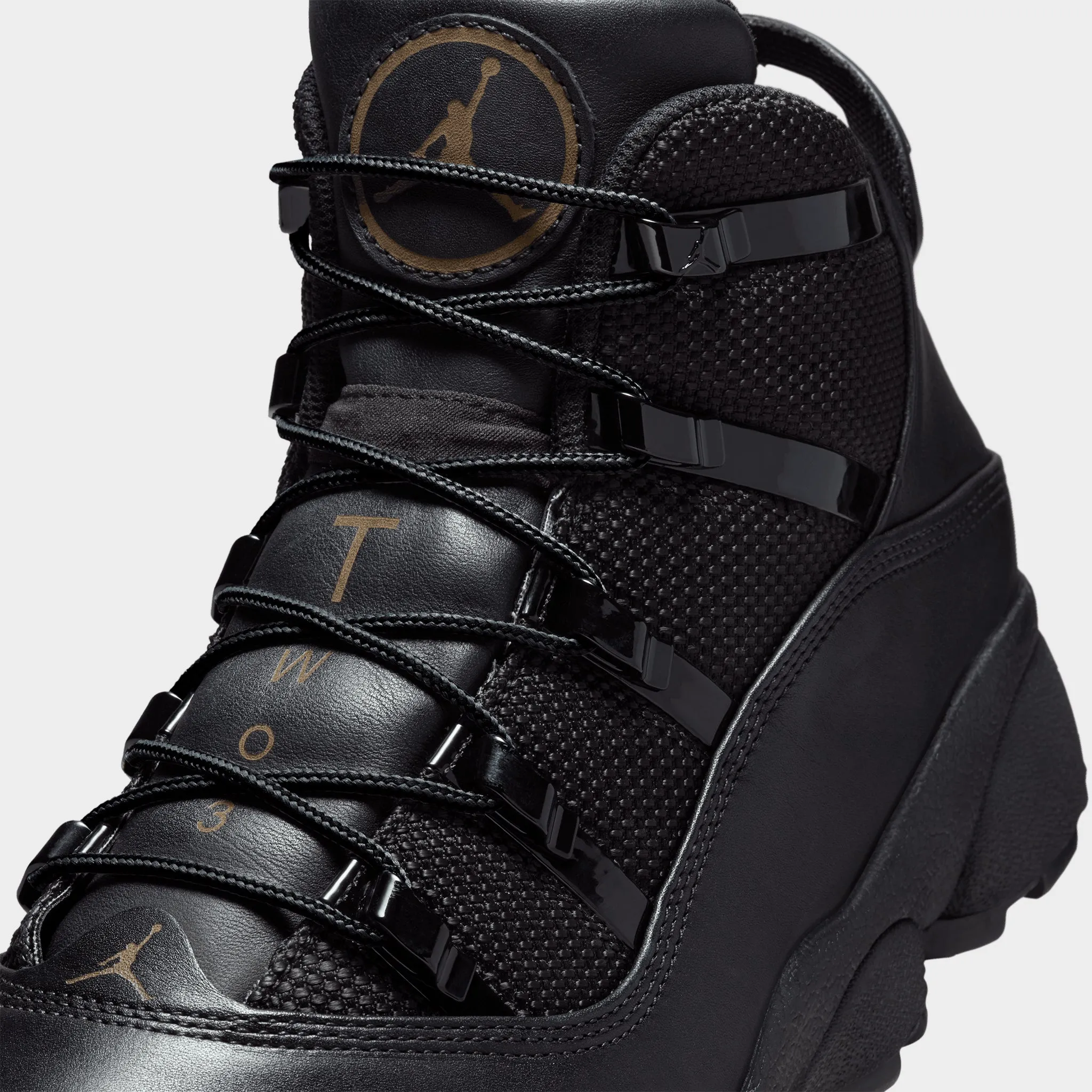 Jordan Winterized 6 Rings Black / Rustic