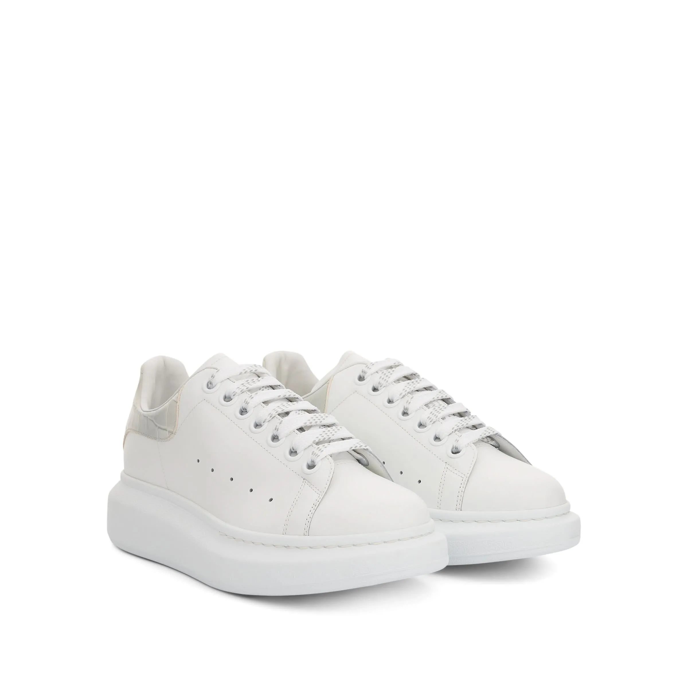 Larry Oversized Sneaker in White/Hawthorn