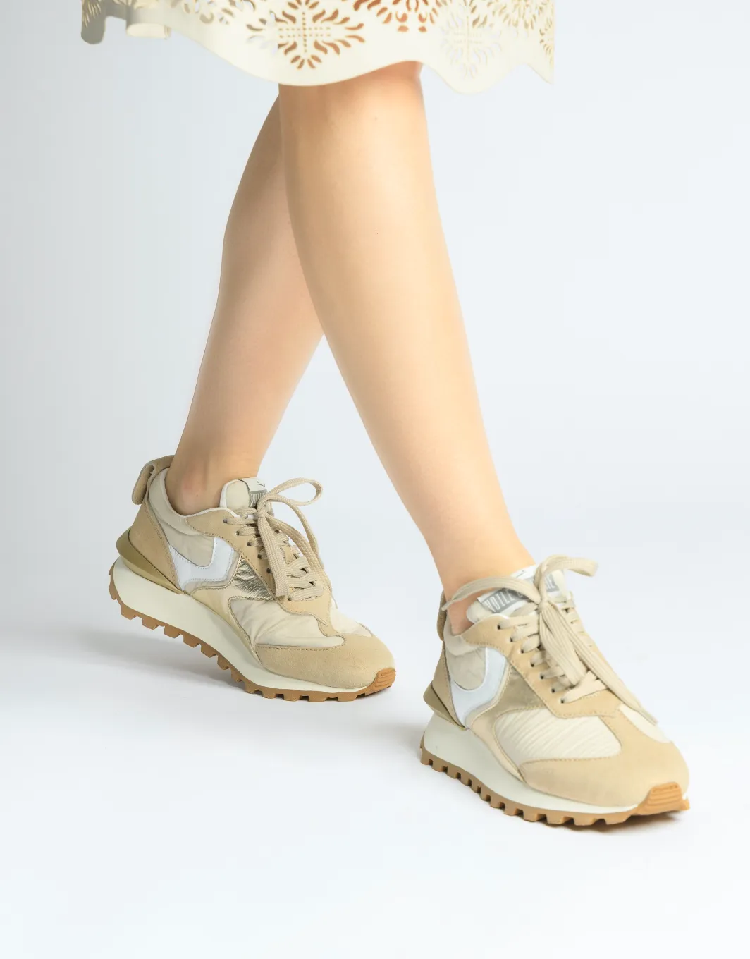 Qwark Woman Beige Platinum Chunky Sneakers