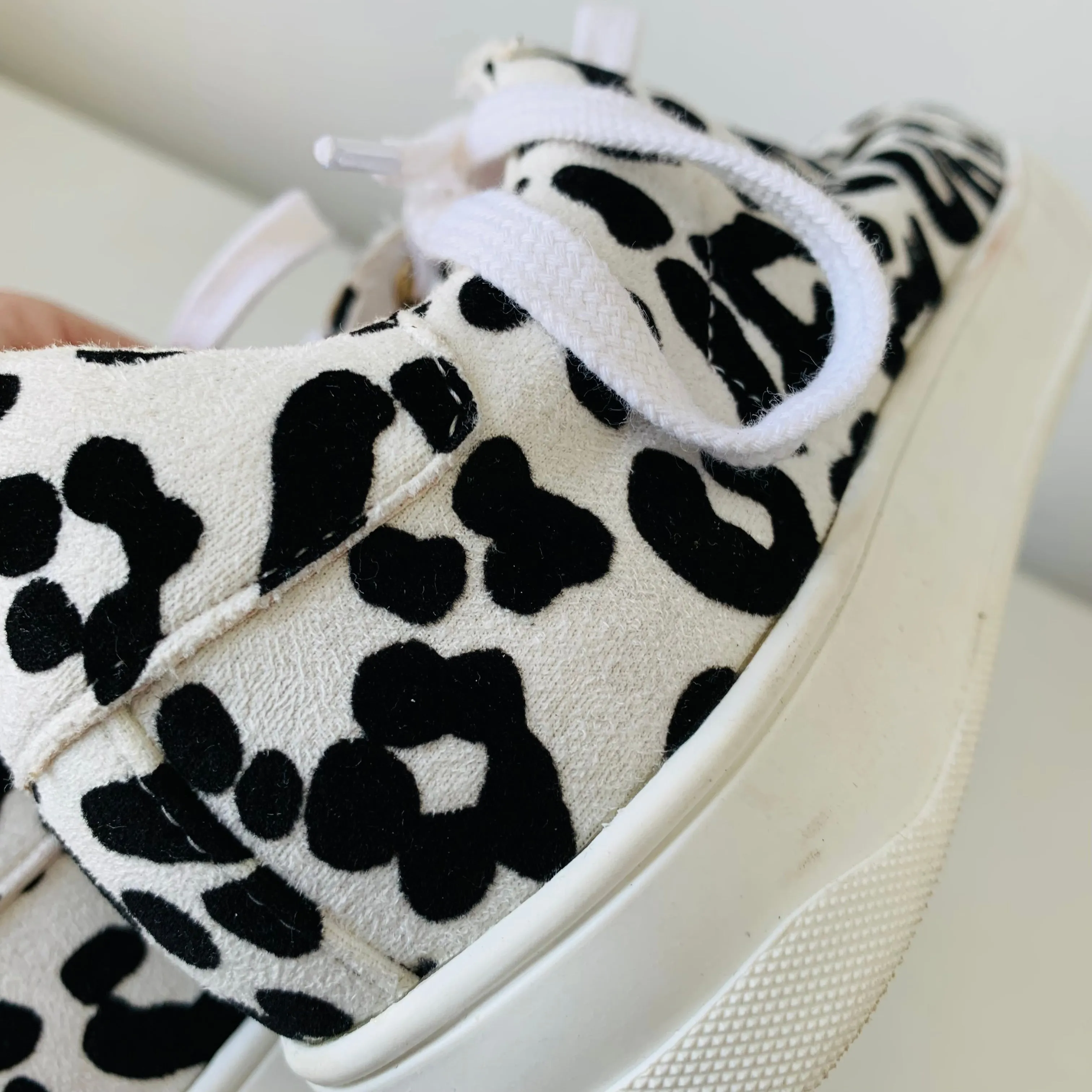 TopShop Black and White Platform Leopard Sneaker Low Top Size 6.5 NWT