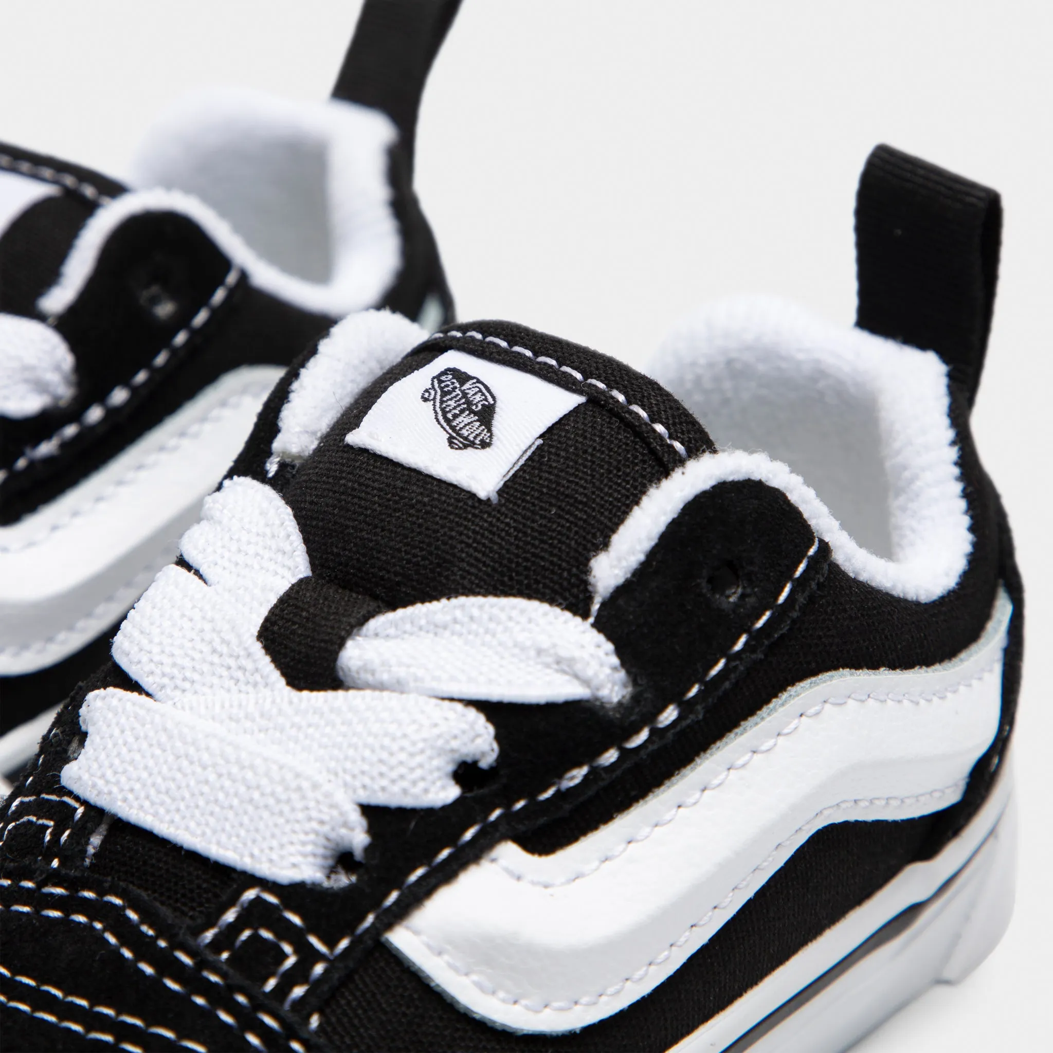 Vans Toddlers' Knu Skool Black / White