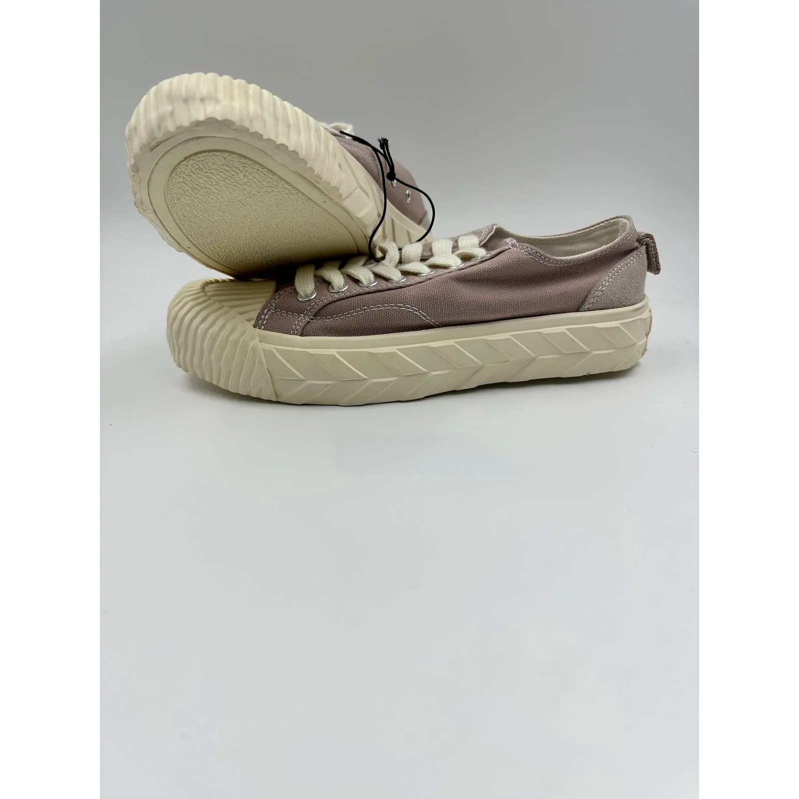 Women's Size 7, Light Purple Canvas Sneaker with Chunky 90s Style Sole