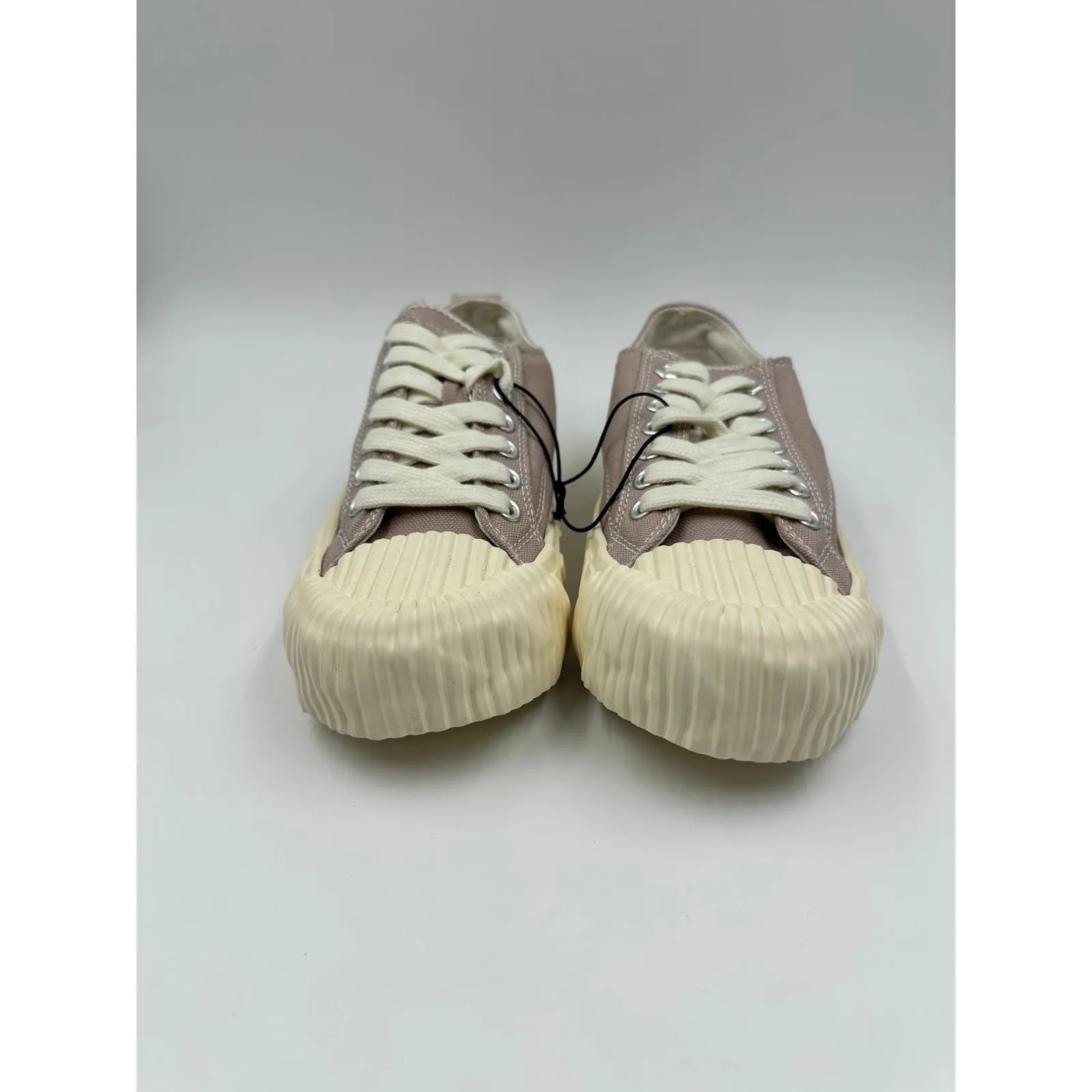 Women's Size 7, Light Purple Canvas Sneaker with Chunky 90s Style Sole